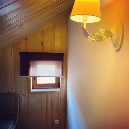 2 Bedrooms Chalet With View And Enclosed Garden At *