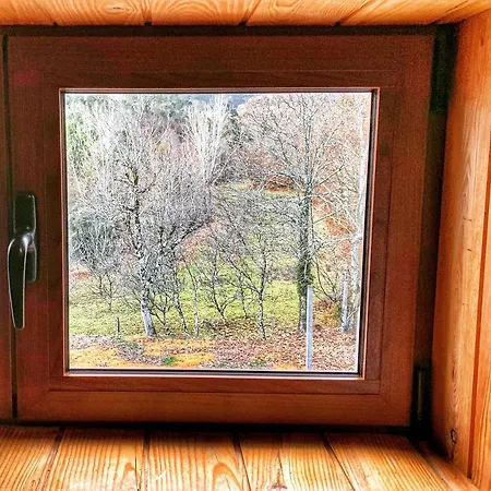 Chalé 2 Bedrooms Chalet With View And Enclosed Garden At *