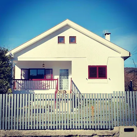 2 Bedrooms Chalet With View&enclosed Garden At Chalet *